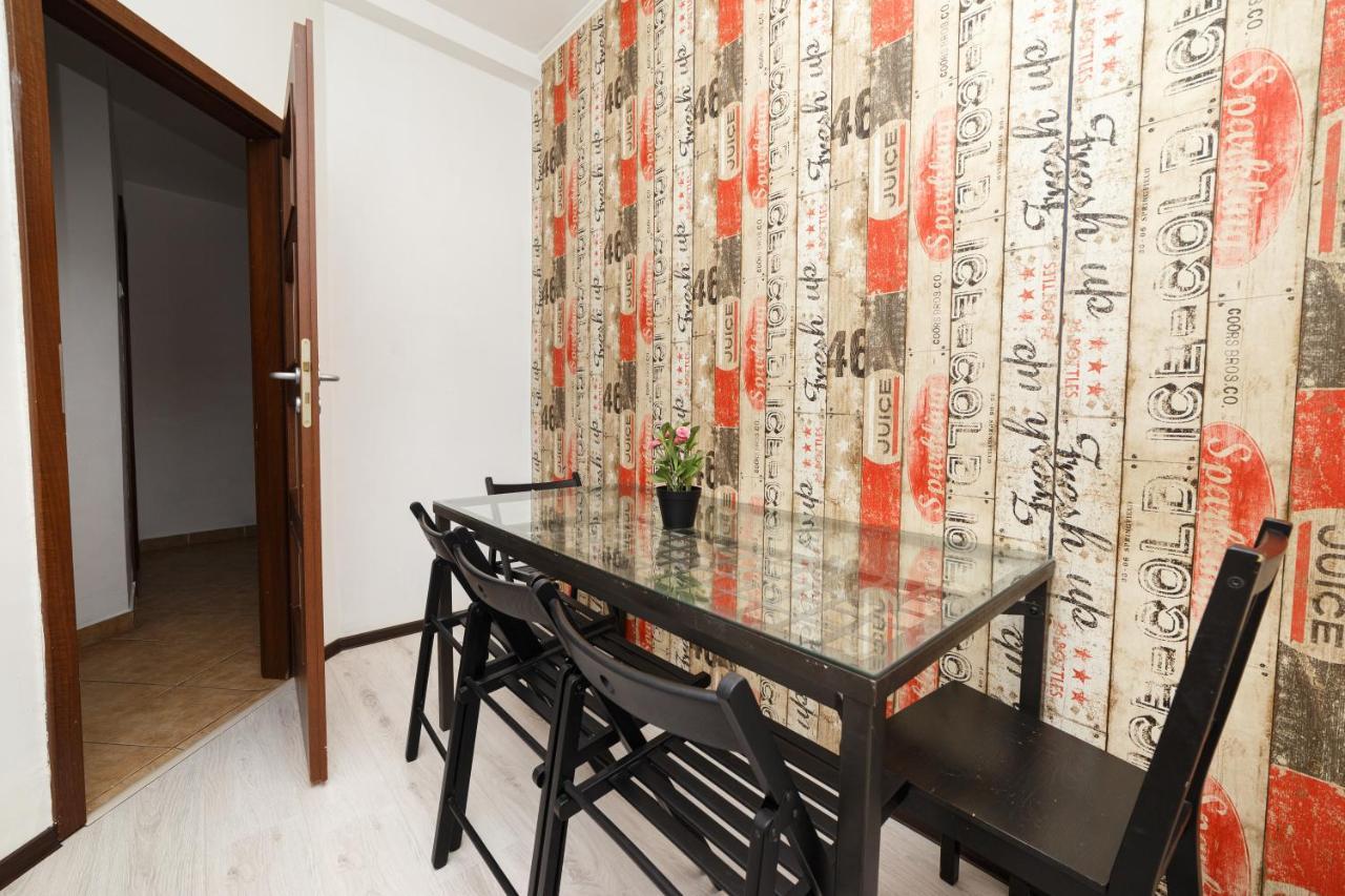 Color Apartments Franceza St 부쿠레슈티 외부 사진